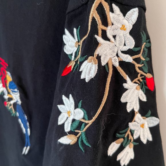 Heavily embroidered short sleeved black cotton tee - Picture 3 of 5